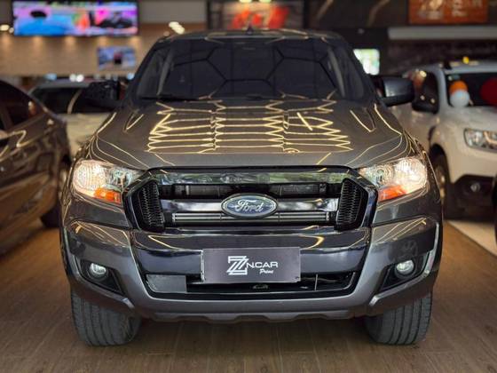 FORD RANGER 2.2 XLS 4X4 CD 16V DIESEL 4P AUTOMÁTICO
